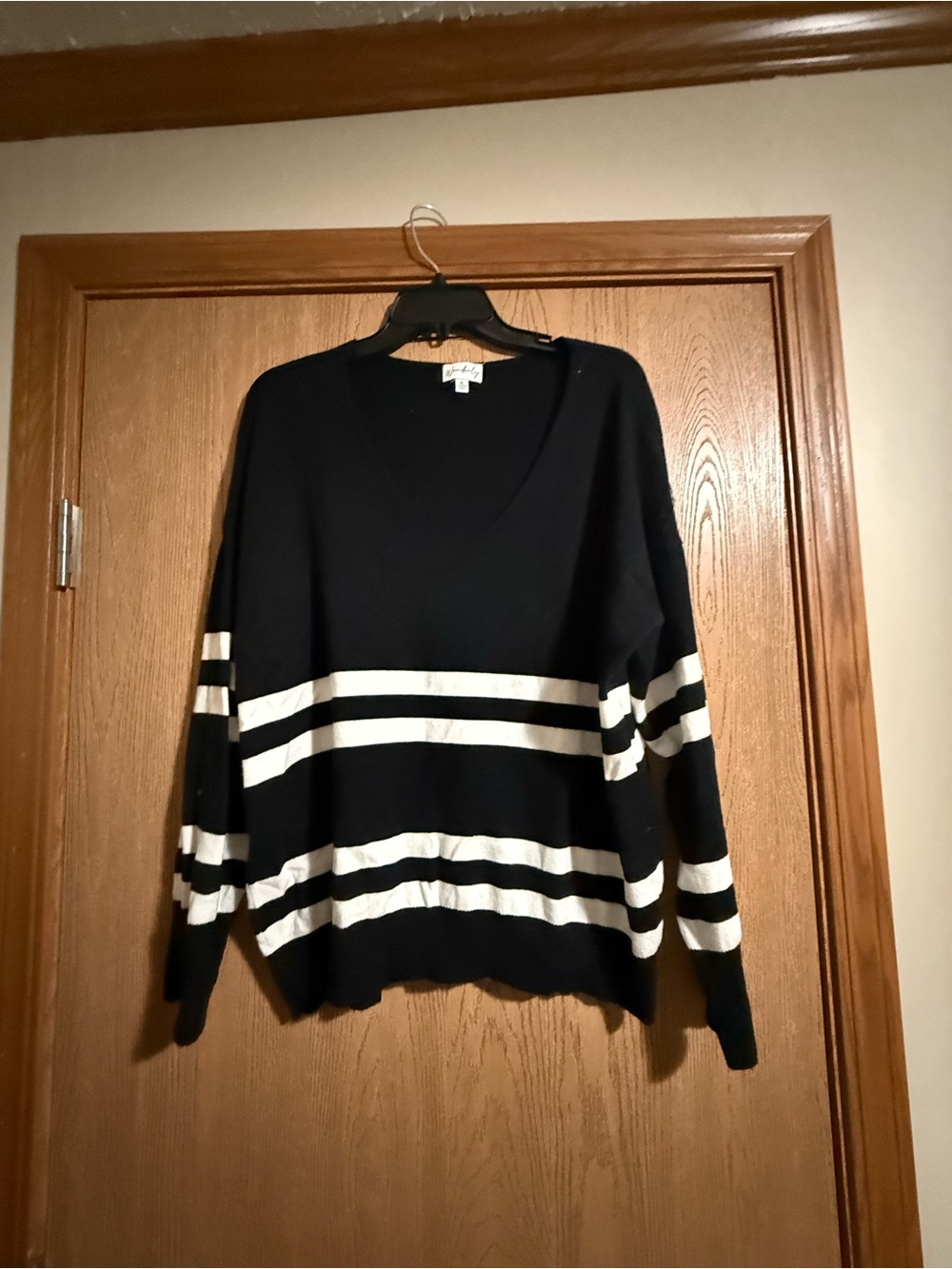NWOT Wonderly Black V-Neck Sweater with White Stripes